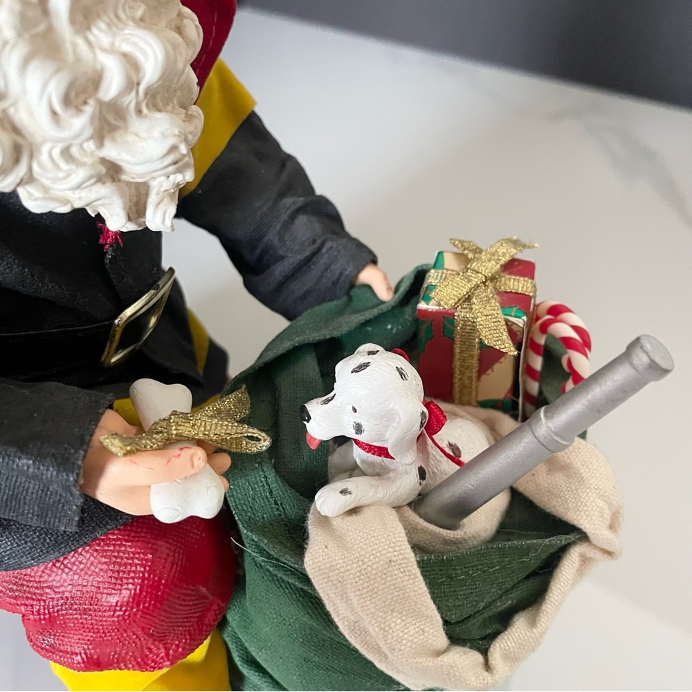 Firefighter Santa with Puppy Dalmatian - Possible Dreams Clothtique by Dept. 56 - Picture 7 of 10